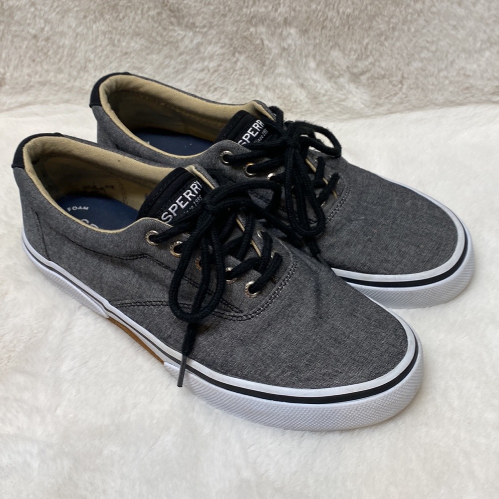 Sperry Top-Sider men’s Halyard memory foam sneakers size 9.5